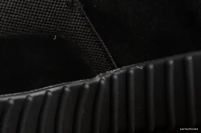 BB1839 Triple Yeezy Adidas Cblack Black Boost 750 0603